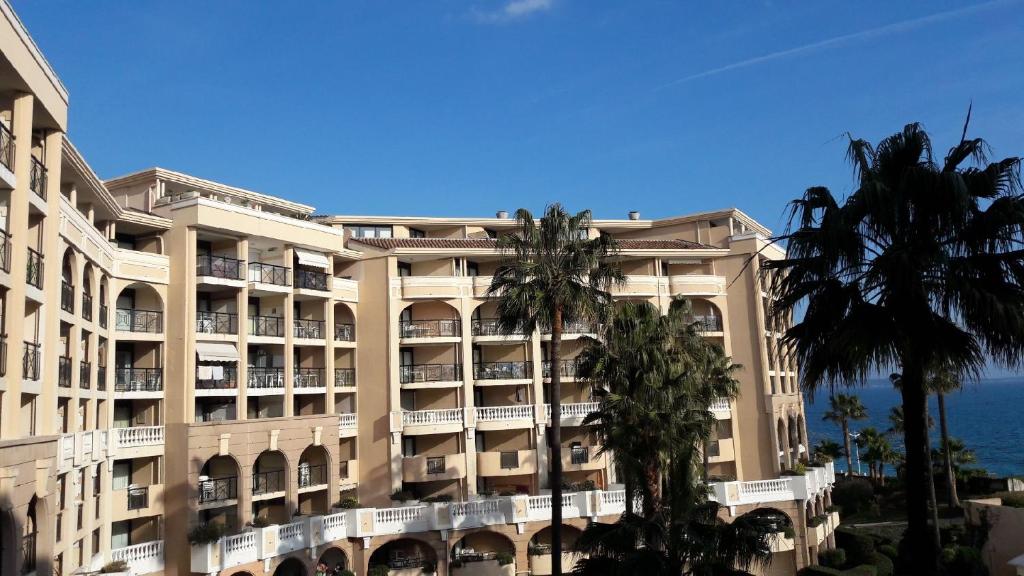 Appartement Palm d'Azur room 5